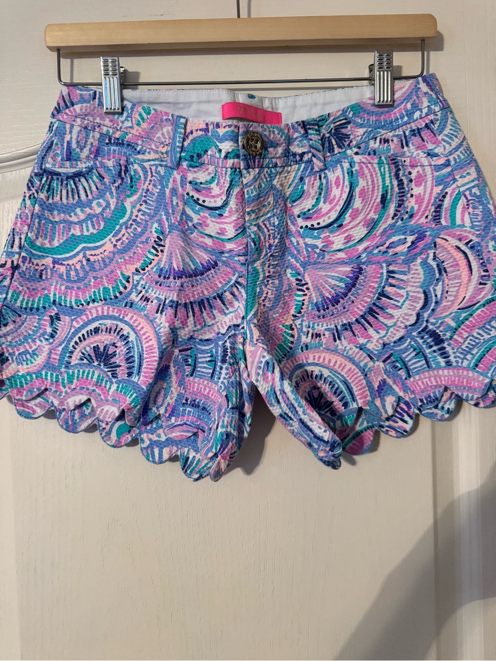 Lilly Pulitzer Pink, Blue & Green Scalloped Hem Printed Shorts